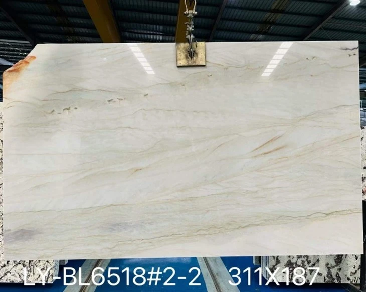 Hot White Quartzite Slab Hot White Quartzite Slab